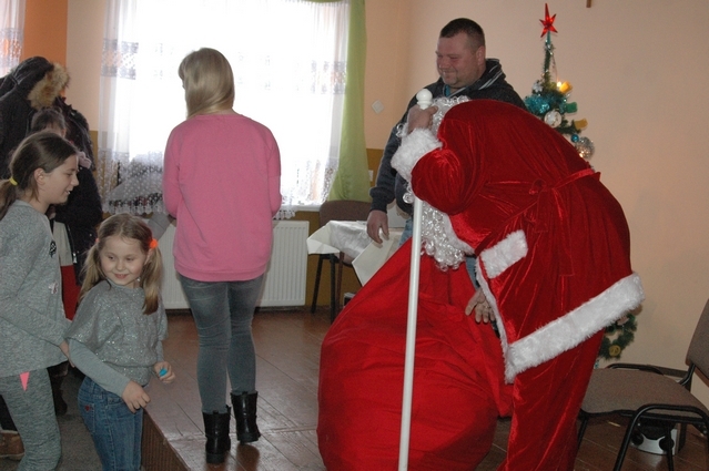 Koło Gospodyń Wiejskich Międzyleś - Choinka